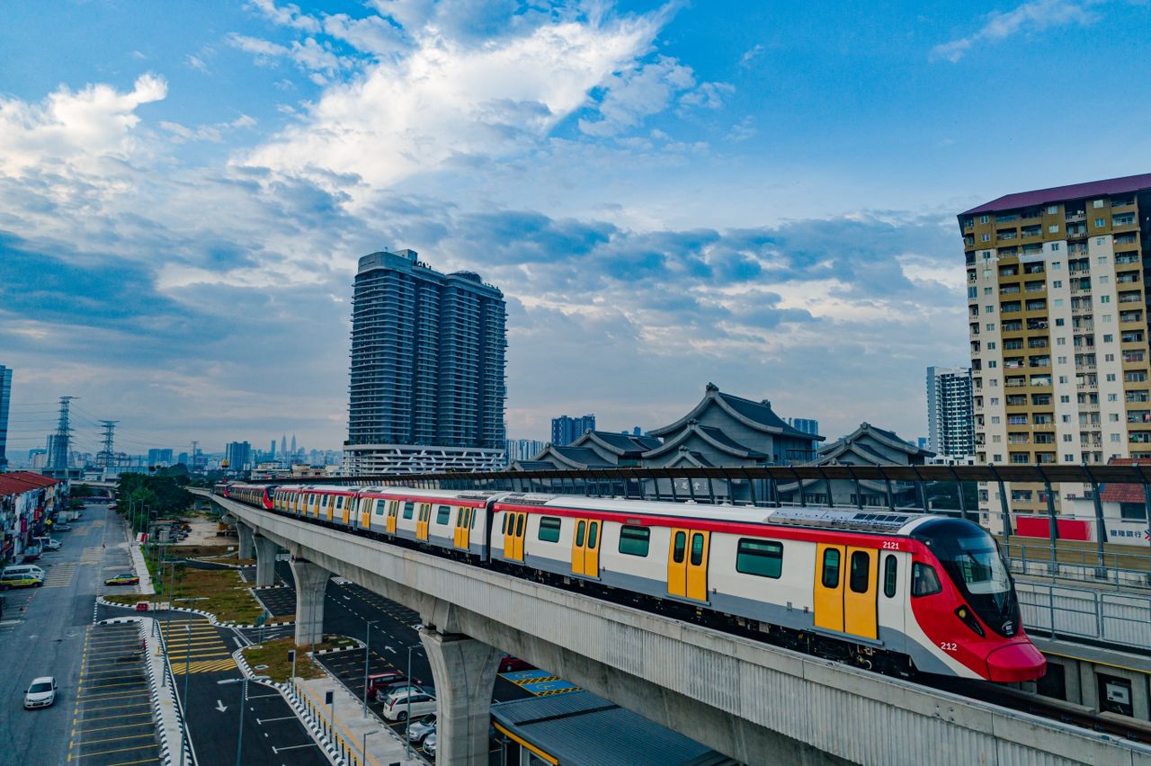 布城捷运路线2 日均乘客量增305%